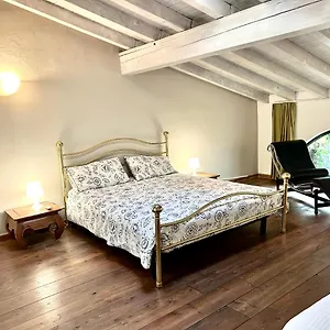 https://la-corte-di-saronno.it-lombardy.com