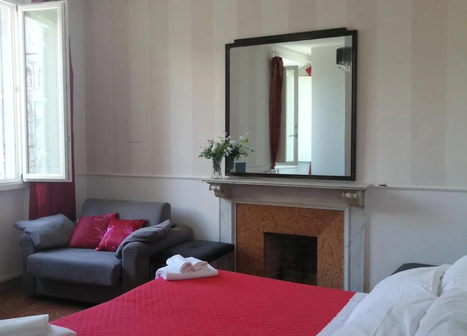 Duomo View Bed & Breakfast Florence